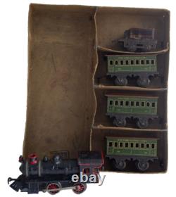1920's Bing US-Market New York Central Lines Clockwork Train Set with Box