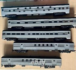 5 train model cars New York Central from AHM by Rivarossi Made in Italy