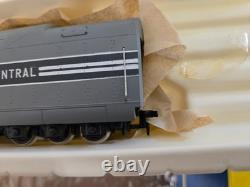 AHM/Rivarossi 4-6-4 Streamlined Hudson New York Central 5446 HO scale