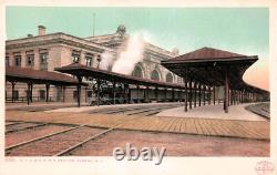 Albany NY New York Central Train Railroad Station Depot Vtg Postcard G60