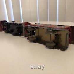 Antique New York Central Mechanical Wind-Up Train Set Red Theme Locomotive Mix