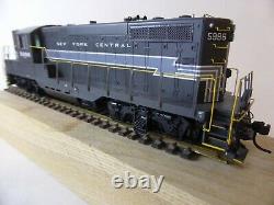 Athearn Genesis HO New York Central grey-scheme GP9 #5996, DCC with sound witho DB