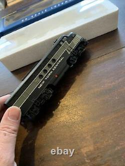 Bachmann HO New York Central locomotive in excellent condition