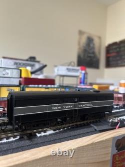 Bachmann New York Central HO FT A & FB2 Diesel locomotives with DCC Sound on B