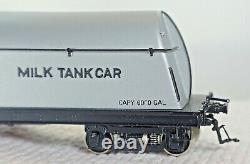 Borden's Streamlined Milk Tank Car Precision Scale Co. Brass with end fins