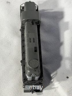 Classic KATO New York Central RR RS-2 Locomotive # 8213 N Gauge