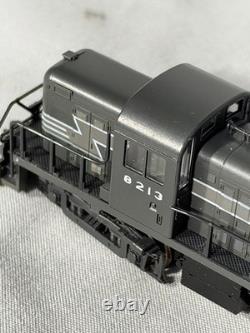 Classic KATO New York Central RR RS-2 Locomotive # 8213 N Gauge