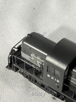 Classic KATO New York Central RR RS-2 Locomotive #8219 N Gauge