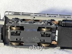 Classic KATO New York Central RR RS-2 Locomotive #8219 N Gauge