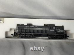 Classic KATO New York Central RR RS-2 Locomotive #8219 N Gauge