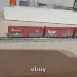 Con Cor N Scale New York Central Pacemaker Set withMTL Couplers and DCC Locomotive