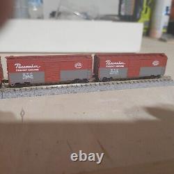 Con Cor N Scale New York Central Pacemaker Set withMTL Couplers and DCC Locomotive