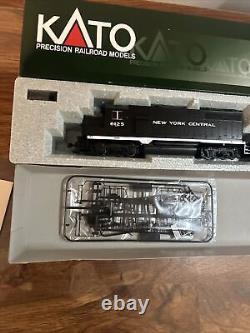 HO KATO NYC New York Central EMD GP35 Ph. 1a Diesel #6125 New in Box 37-3023