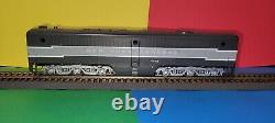 HO Scale Athearn 3303 New York Central PA Diesel #4211 & PB Diesel #4303