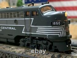 HO Scale MRC Platinum Series F7A Diesel Locomotive NYC New York Central QUALTY