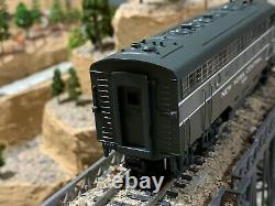 HO Scale MRC Platinum Series F7A Diesel Locomotive NYC New York Central QUALTY