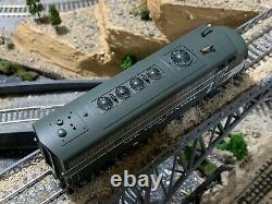 HO Scale MRC Platinum Series F7A Diesel Locomotive NYC New York Central QUALTY