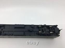HO Walthers 932-9316 New York Central 20th Century Limited 68 Seat Diner Car NYC