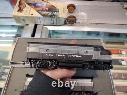 Ho Scale Bachmann Plus New York Central EMD F7AB Units 31219/31221 #1711/2443