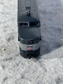 Iconic KATO New York Central RR ALCO PA-1 Lightning Paint #4200 N Gauge