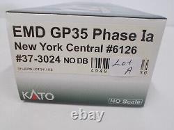 KATO # 37-3024NEW YORK CENTRAL GP35 LOCOMOTIVE # 6126 WithDCC PLUGLOT AHO SCALE