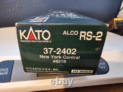 Kato HO Scale 37-2402 Alco RS-2 New York Central 8219 Diesel Locomotive