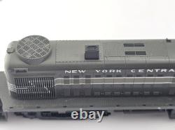 Kato HO Scale 37-2402 Alco RS-2 New York Central 8219 Diesel Locomotive