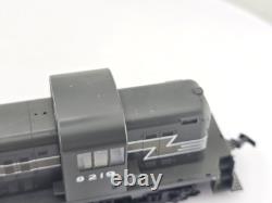 Kato HO Scale 37-2402 Alco RS-2 New York Central 8219 Diesel Locomotive
