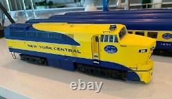 LIONEL LEGACY 2122020 New York Central XPLORER DIESEL Passenger Set O Scale