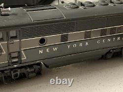 LIONEL POSTWAR O GAUGE 2344 NYC F3 A POWERED DIESEL Double Engine Train Original