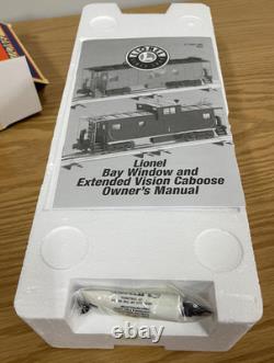 Lionel 17652 New York Central Bay Window Caboose #20200 Train O Scale Smoke Unit