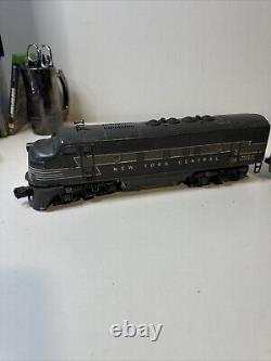 Lionel 2354 Vintage O New York Central AB Diesel Locomotive. Our # X1577