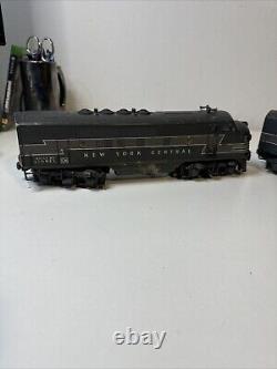 Lionel 2354 Vintage O New York Central AB Diesel Locomotive. Our # X1577