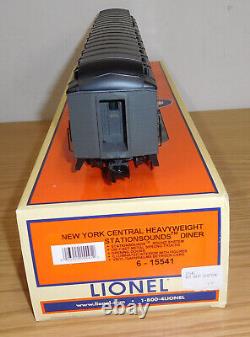 Lionel 6-15541 New York Central 18 Heavyweight Stationsound Passenger Train Car