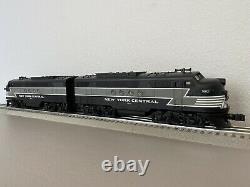 Lionel 6-18160 New York Central FT AA Command Diesel Locomotive Set