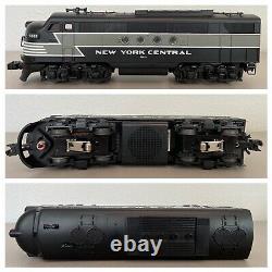 Lionel 6-18160 New York Central FT AA Command Diesel Locomotive Set