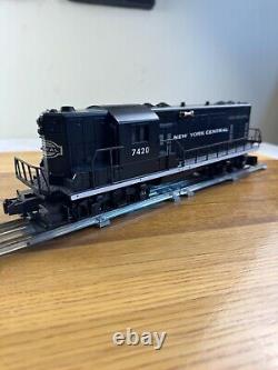 Lionel 6-18513 O Gauge New York Central Gp-7 Diesel Locomotive #7420