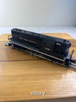 Lionel 6-18513 O Gauge New York Central Gp-7 Diesel Locomotive #7420