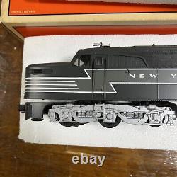 Lionel 6-18953 New York Central Alco PA-1 Powered Diesel Locomotive #2000
