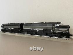 Lionel 6-34519 New York Central Sharknose AA Diesel Locomotive Set