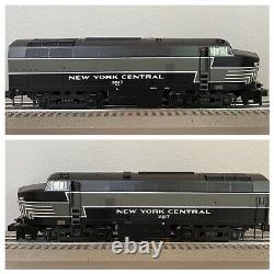 Lionel 6-34519 New York Central Sharknose AA Diesel Locomotive Set