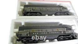 Lionel 8370 New York Central AA Diesel with7 Aluminum Passenger Cars NIB