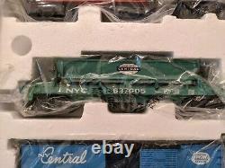 Lionel NEW YORK CENTRAL FREIGHT Train SET WithSteam Locomotive 6-30103 O Gauge