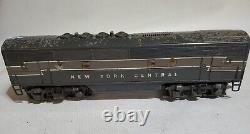 Lionel New York Central 2354 Diesel Engine & Car