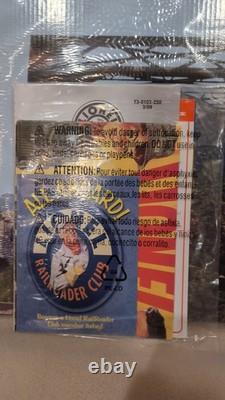 Lionel New York Central Flyer Freight Train with Real Smoke 6-30103 Unopened