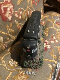 Lionel New York Central Locomotive with Music Box plays New York, New York