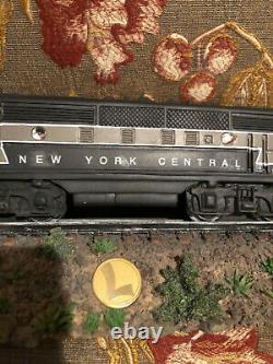 Lionel New York Central Locomotive with Music Box plays New York, New York