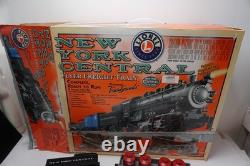 Lionel New York Central Train Set 6-30103 Flyer Freight 7795 O Scale Loco Tender