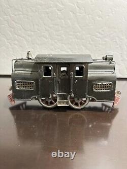 Lionel No. 33 New York Central Pre-War Standard Gauge Locomotive & Passenger Car