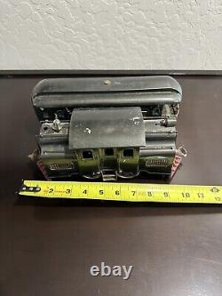 Lionel No. 33 New York Central Pre-War Standard Gauge Locomotive & Passenger Car